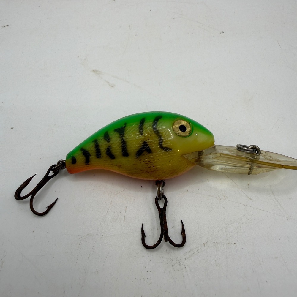 Rebel Deep R Crankbait Fishing Lure Chartreuse Green Black Stripe 2.5 Inch Body